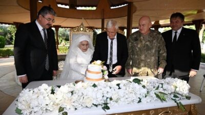 Osmaniye’de bulunan Özden Huzurevi'nde yaşayan