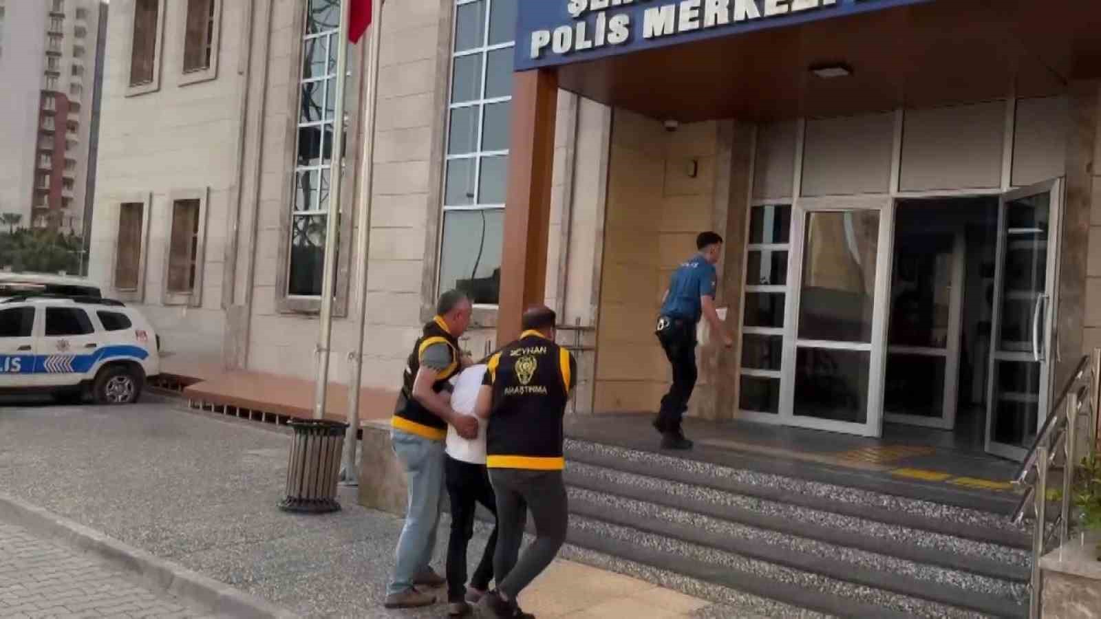 Adana’da 18 Yıl Hapis Cezasıyla Aranan Hükümlü Yakalandı