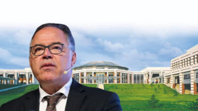 Sabancı Üniversitesi'nin rektör yardımcısı Prof.