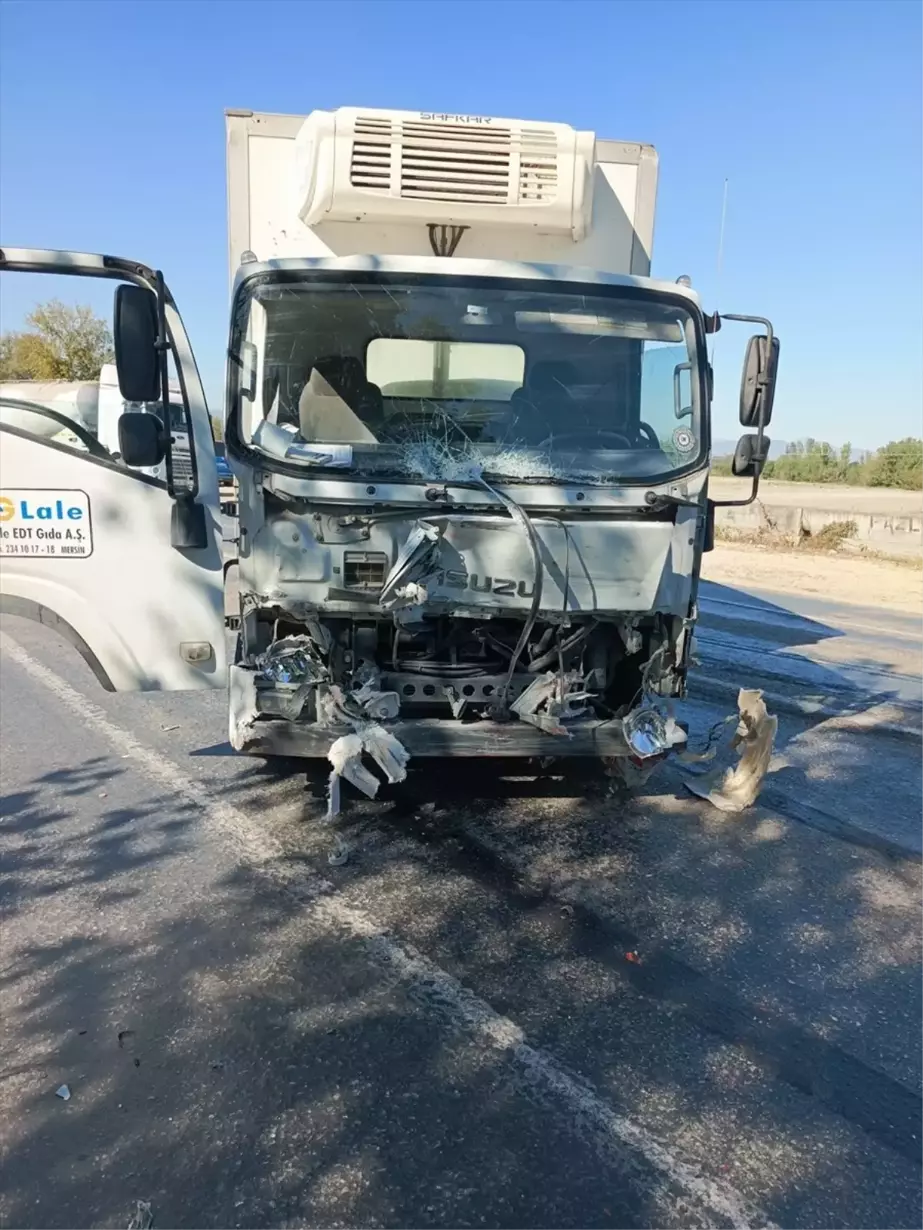 Osmaniye’nin Kadirli İlçesinde Trafik Kazası: 5 Yaralı