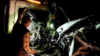 Mersin'in Mut ilçesinde, otomobil ile